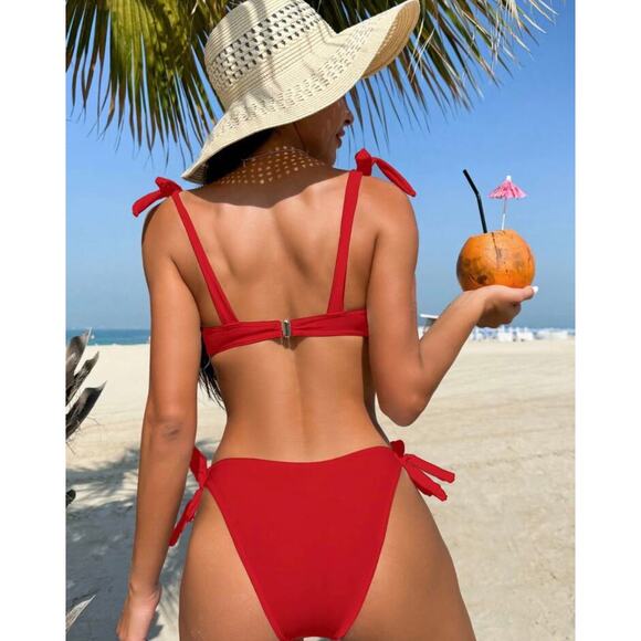 SHEIN Red Swim Summer Beach
Women's Solid Color Pleated Bikini Set - Picture 2 of 5